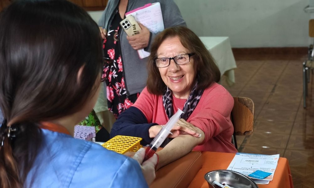 Clínica CleverSalud llevó atención médica preventiva a vecinos de Graneros