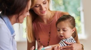 Consejos para una toma de muestras de sangre sin estrés en niños