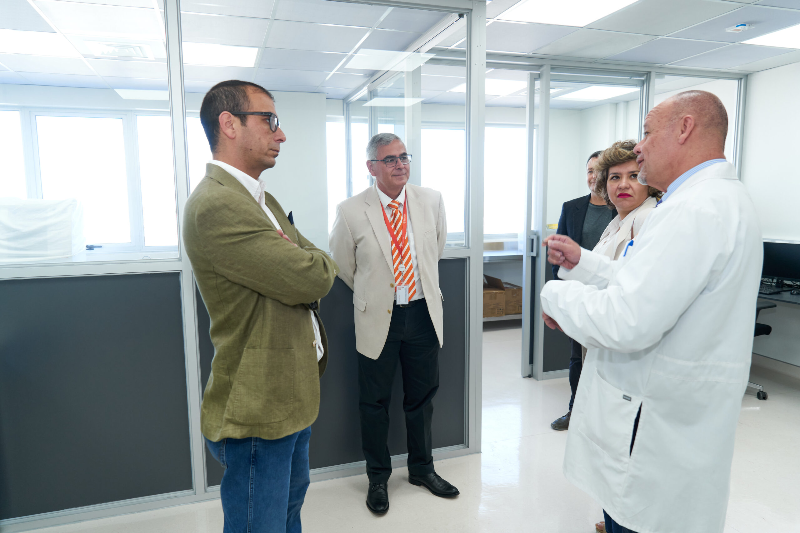 Autoridades regionales acompañan la apertura de la Unidad Dental CleverSalud en Rancagua