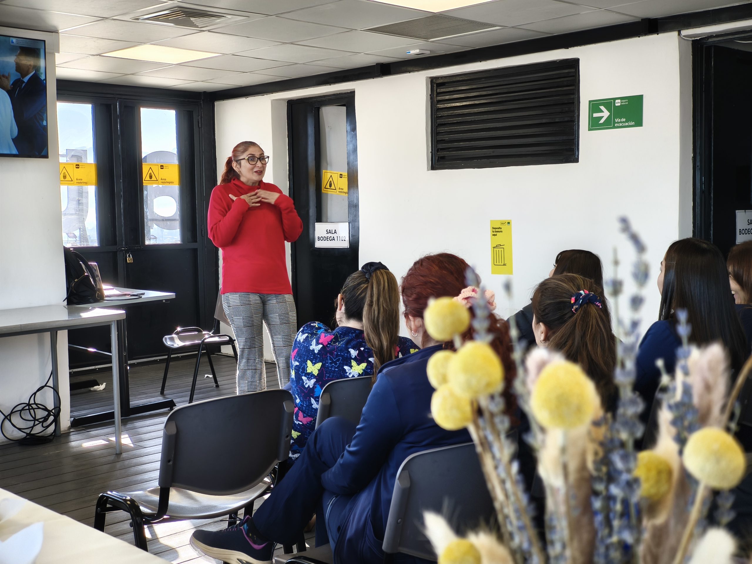 Emociones en el trabajo fortaleciendo a nuestros equipos de salud