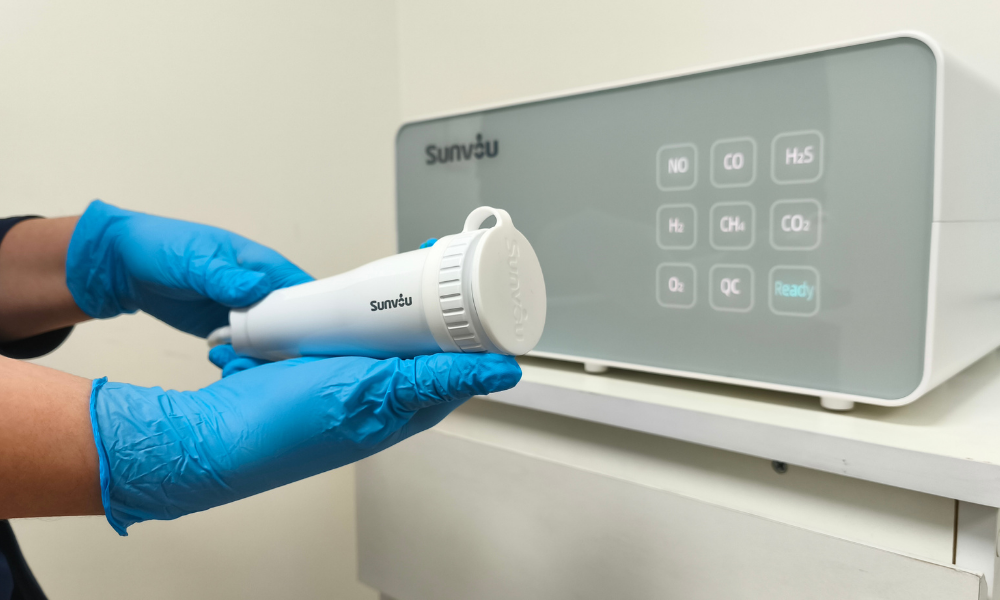 Test de Aire Espirado Nueva tecnología diagnóstica llega a Clínica CleverSalud